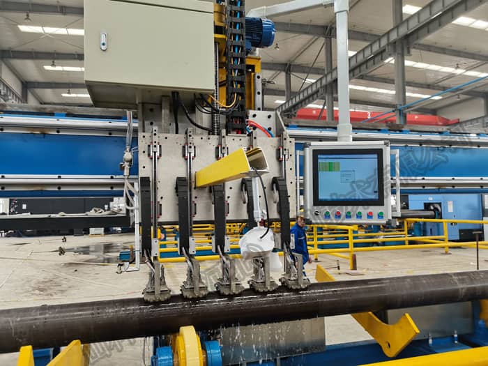 鋼管自動探傷設備 (1).jpg 鋼管自動探傷設備 (1).jpg